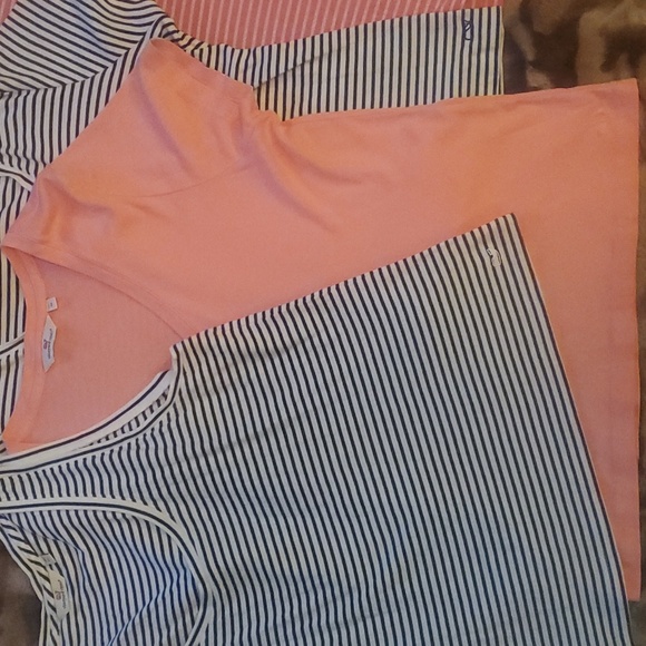 Lot of Vineyard Vines knit tshirts 4ct. Womens XL. 2 peach+2 blue&white striped. - Picture 3 of 13